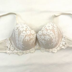 Lace bra